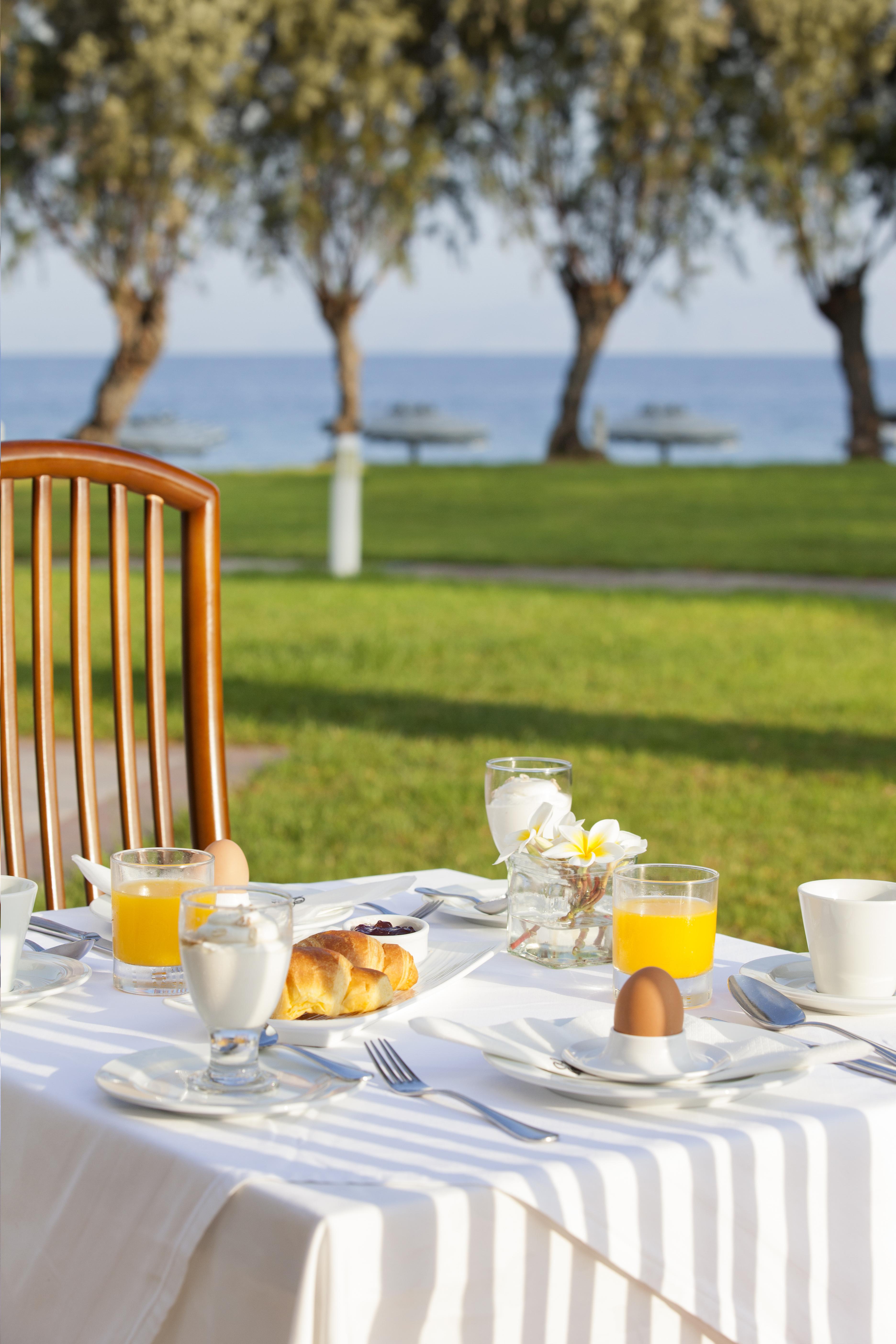 Electra Palace Rhodes إياليسوس المظهر الخارجي الصورة Breakfast at the Royal Palm Beach Hotel