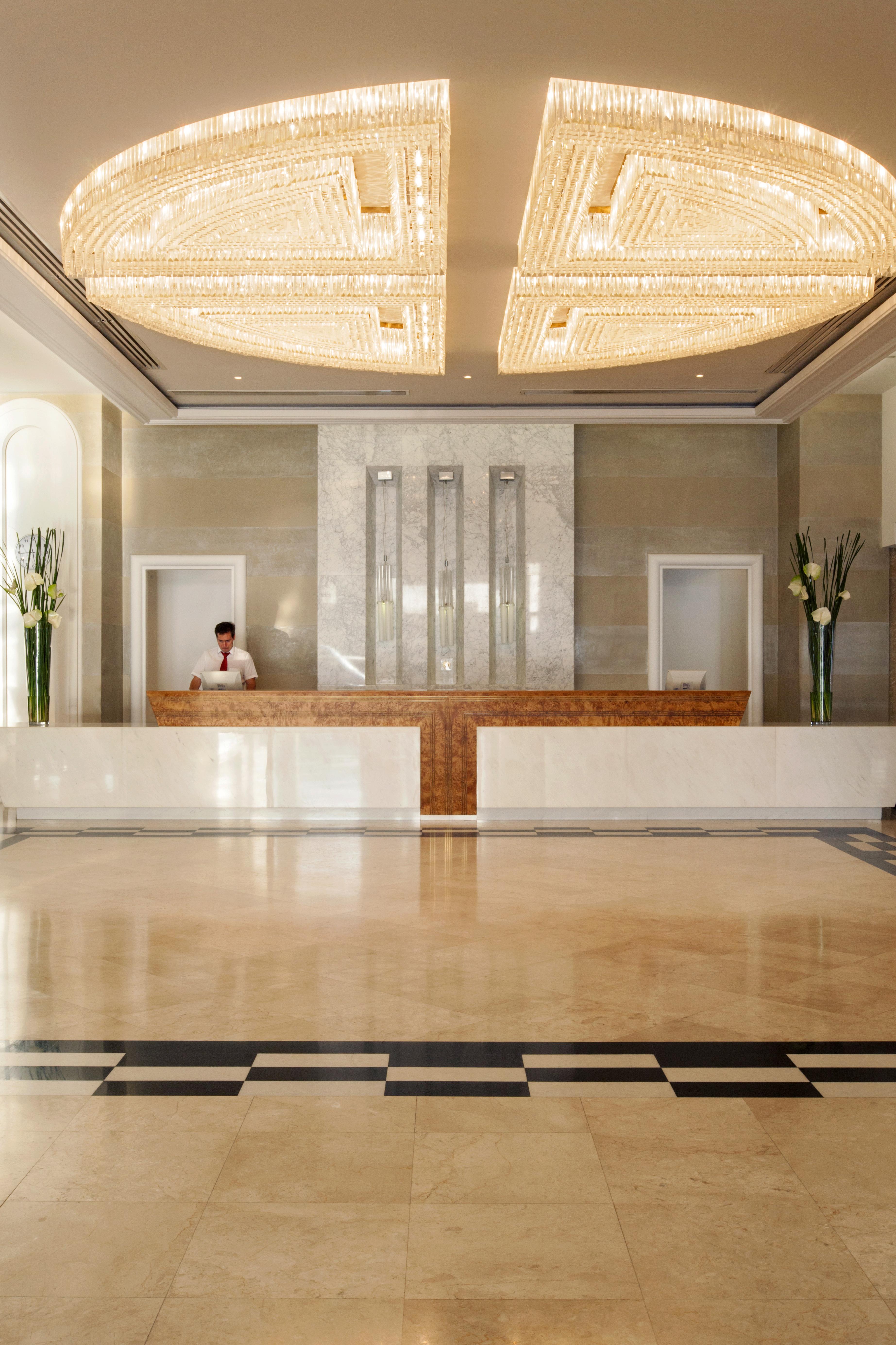 Electra Palace Rhodes إياليسوس المظهر الخارجي الصورة The lobby of the hotel