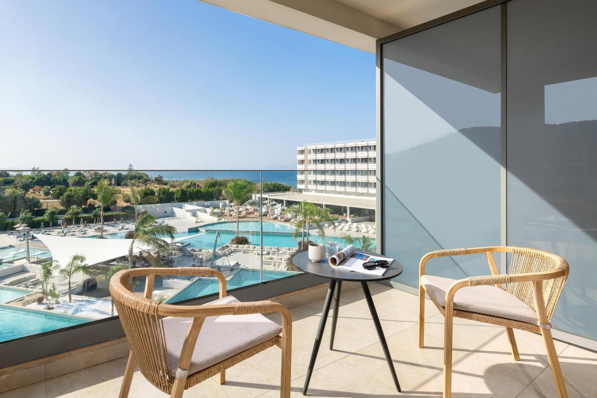 Electra Palace Rhodes إياليسوس المظهر الخارجي الصورة Balcony of a room at the hotel